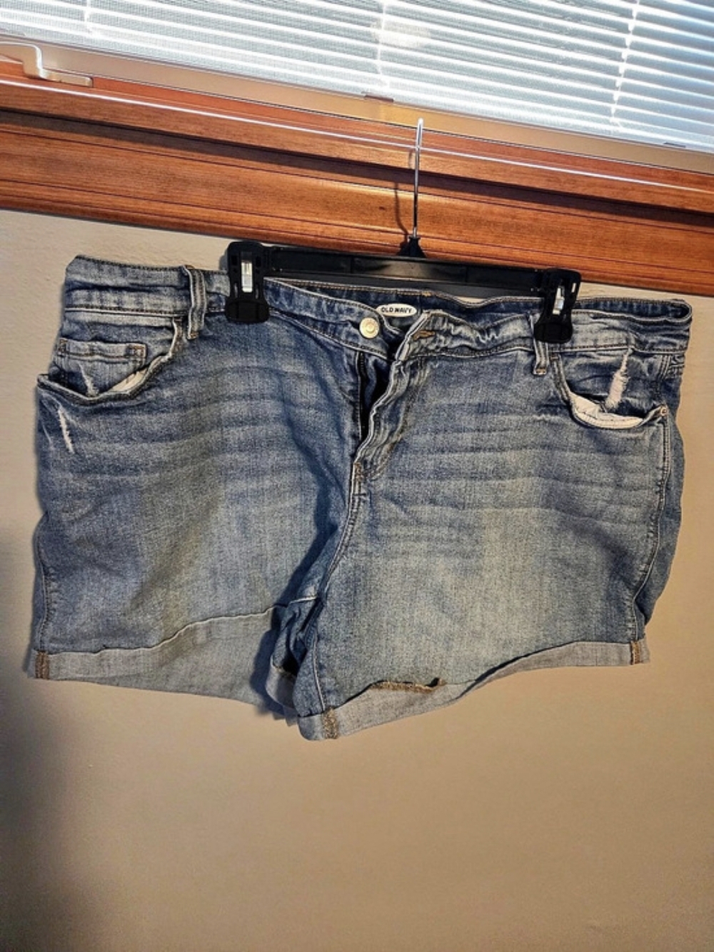Old Navy Boyfriend Denim Shorts in Blue